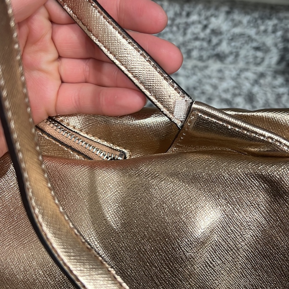 GUESS BACKPACK - Picture 6 of 6